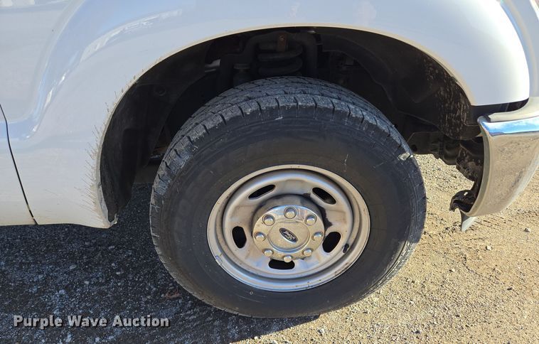 image for item EQ3860 2014 Ford F350 Super Duty XL pickup truck