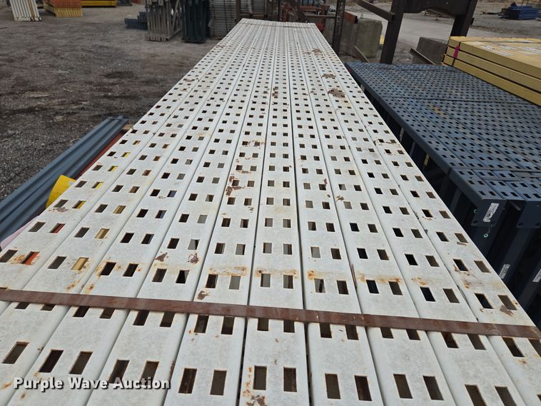 image for item EQ3866 T-bolt pallet racking 
