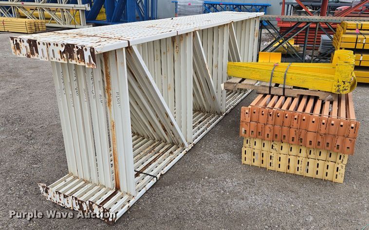 image for item EQ3867 T-bolt pallet racking 