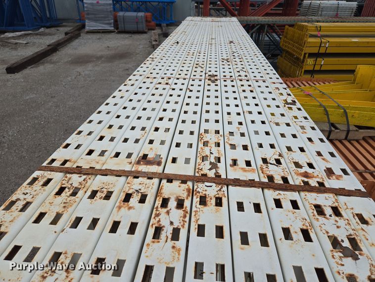 image for item EQ3867 T-bolt pallet racking 