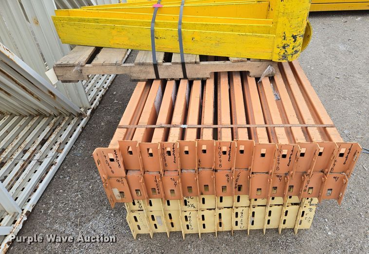 image for item EQ3867 T-bolt pallet racking 