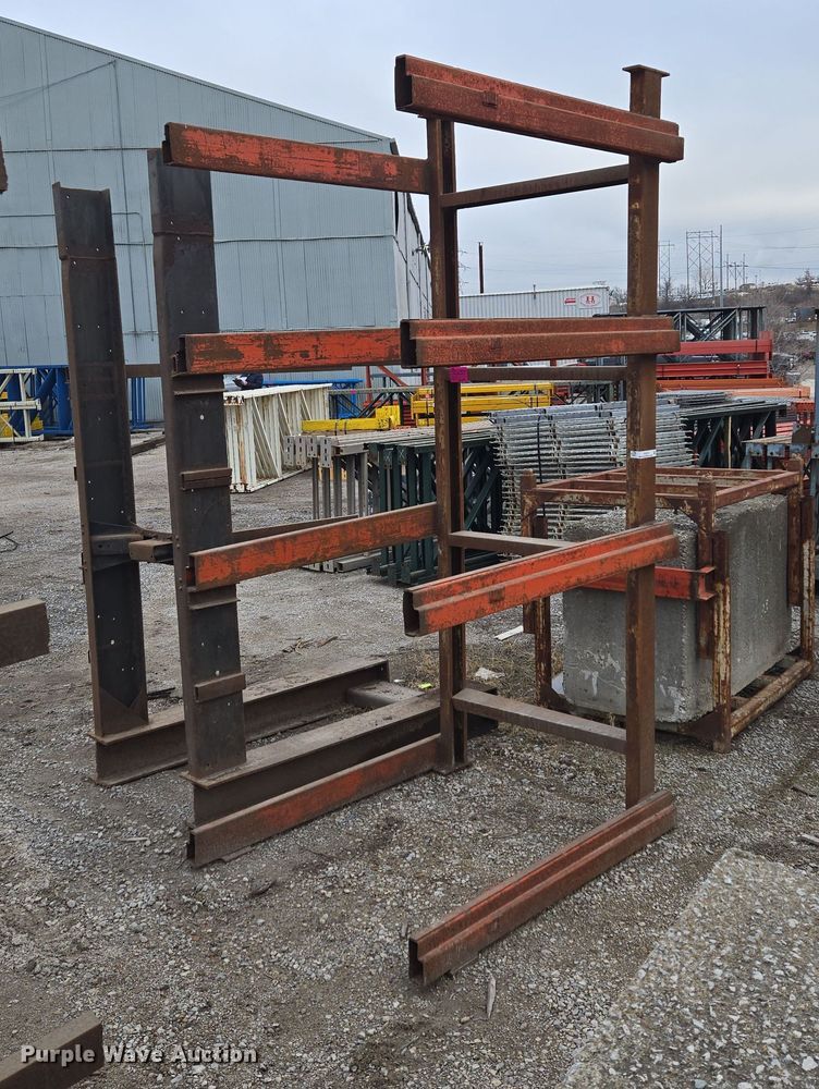 image for item EQ3870 Cantilever rack 