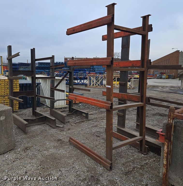 image for item EQ3870 Cantilever rack 