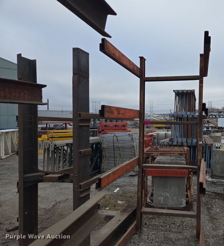 image for item EQ3870 Cantilever rack 