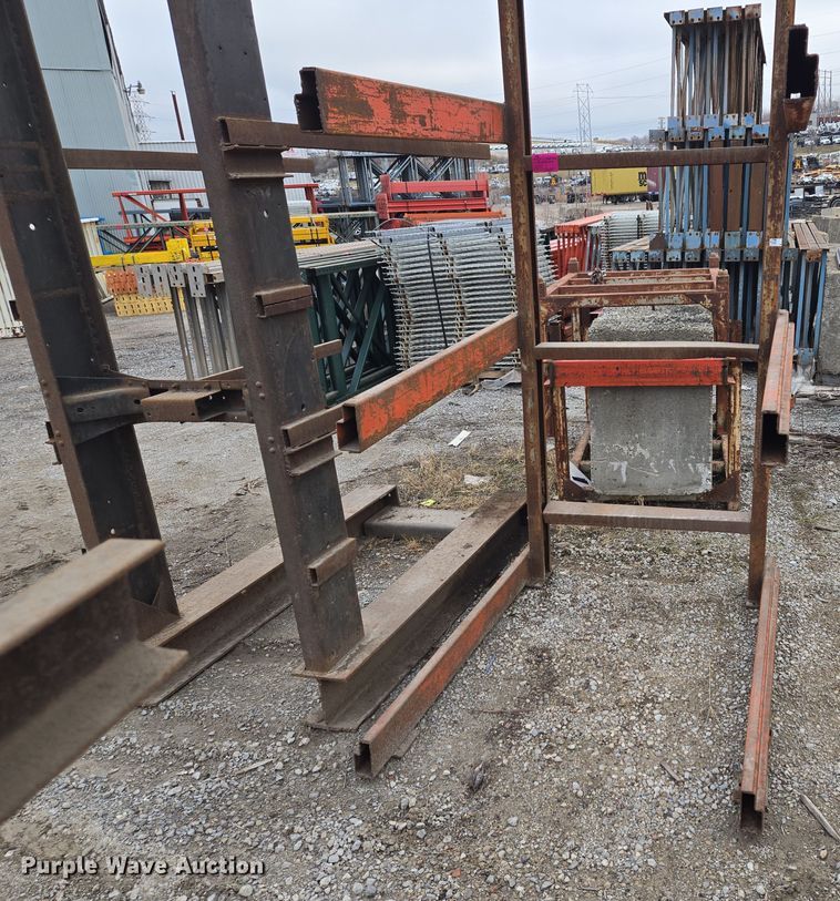 image for item EQ3870 Cantilever rack 