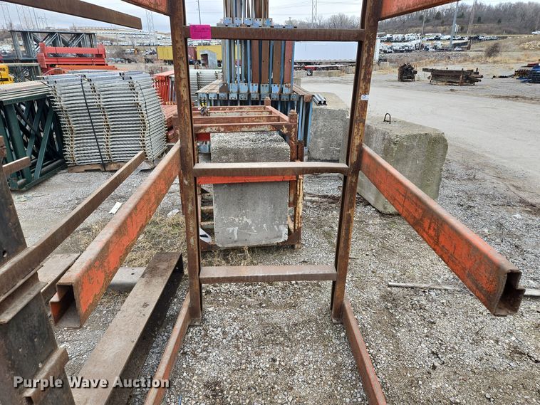 image for item EQ3870 Cantilever rack 