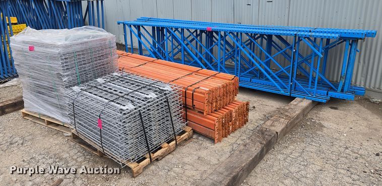 image for item EQ3871 Teardrop pallet racking