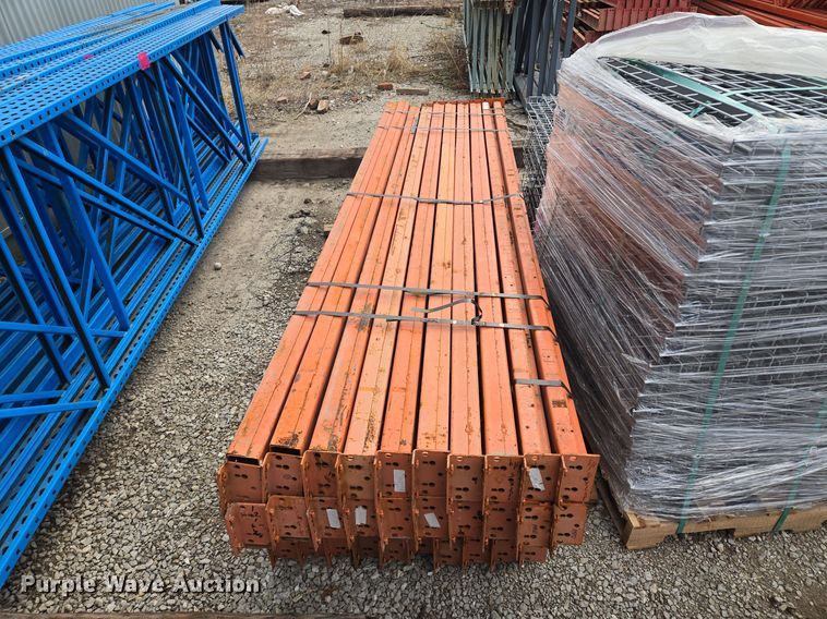 image for item EQ3871 Teardrop pallet racking