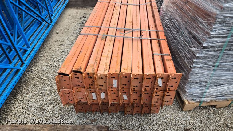 image for item EQ3871 Teardrop pallet racking