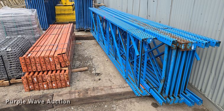 image for item EQ3871 Teardrop pallet racking