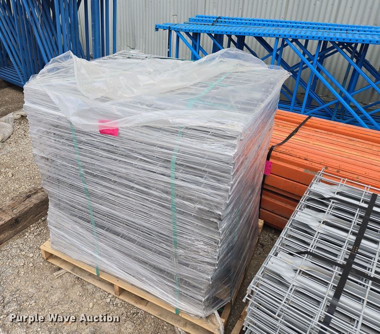 image for item EQ3871 Teardrop pallet racking