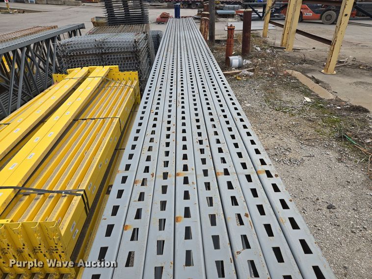 image for item EQ3874 Keystone  pallet racking