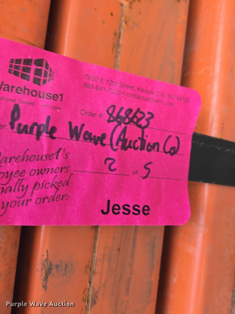 image for item EQ3877 Teardrop pallet racking