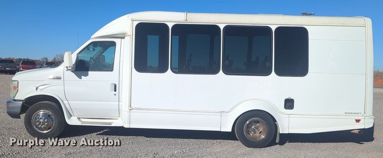 image for item ER1012 2008 Ford F350 Super Duty  shuttle bus