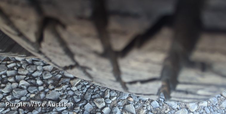 image for item ER1012 2008 Ford F350 Super Duty  shuttle bus