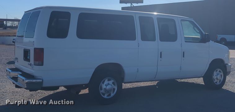 image for item ER1013 2010 Ford E350 Super Duty van