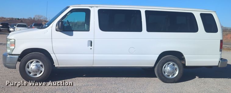 image for item ER1013 2010 Ford E350 Super Duty van