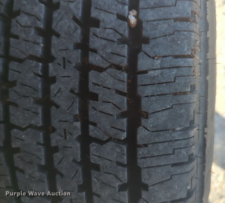 image for item ER1013 2010 Ford E350 Super Duty van