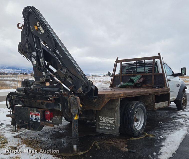 image for item ER5049 2013 Dodge Ram 5500 flatbed truck