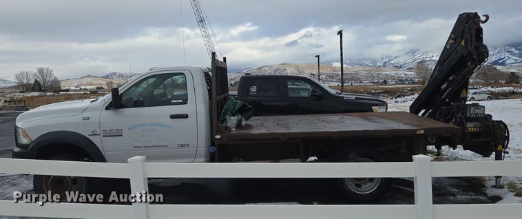 image for item ER5049 2013 Dodge Ram 5500 flatbed truck