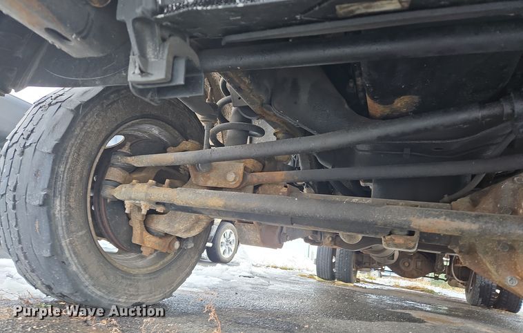 image for item ER5049 2013 Dodge Ram 5500 flatbed truck