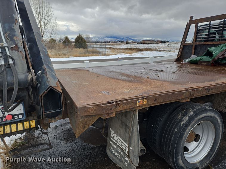 image for item ER5049 2013 Dodge Ram 5500 flatbed truck