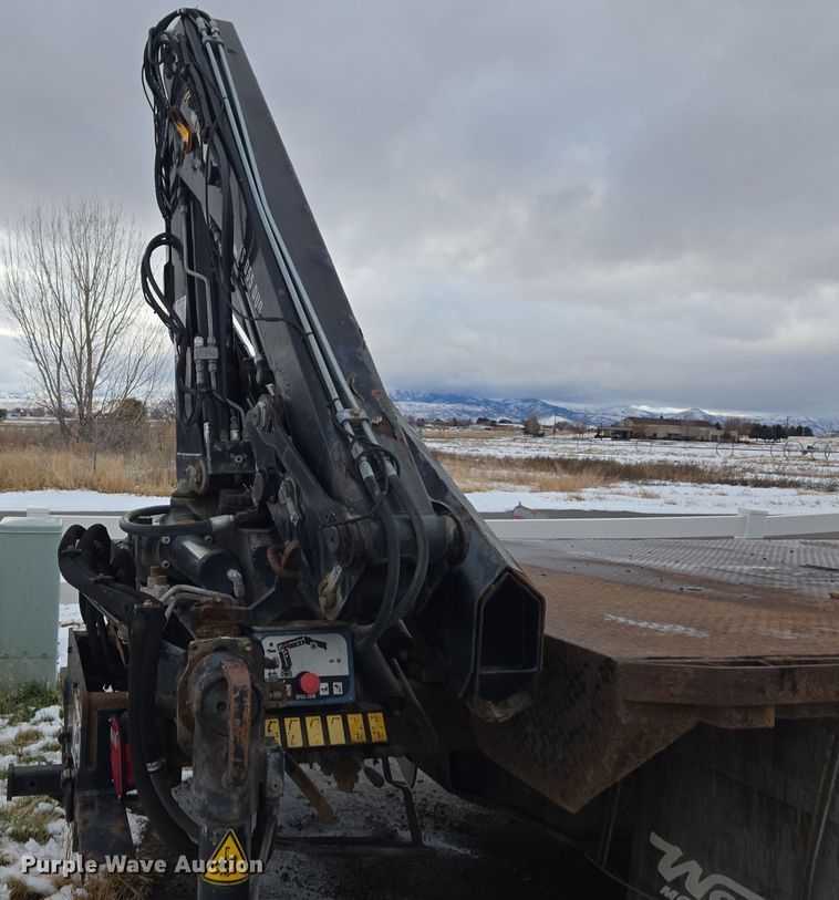 image for item ER5049 2013 Dodge Ram 5500 flatbed truck