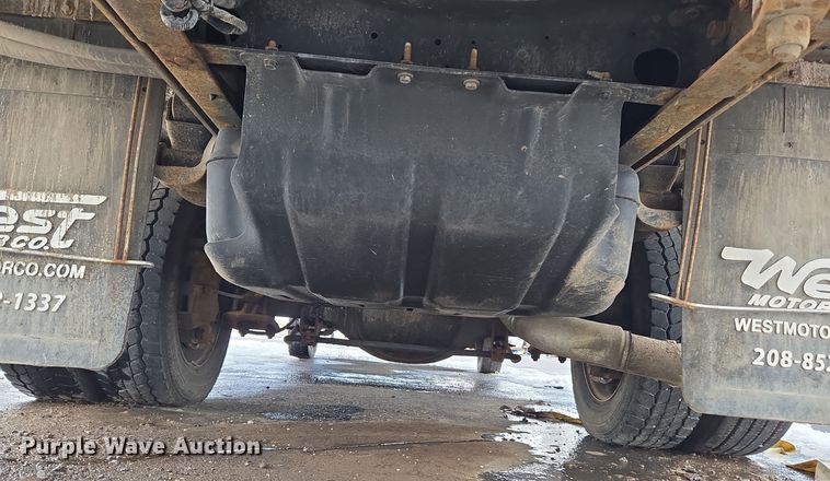 image for item ER5049 2013 Dodge Ram 5500 flatbed truck