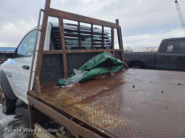 image for item ER5049 2013 Dodge Ram 5500 flatbed truck