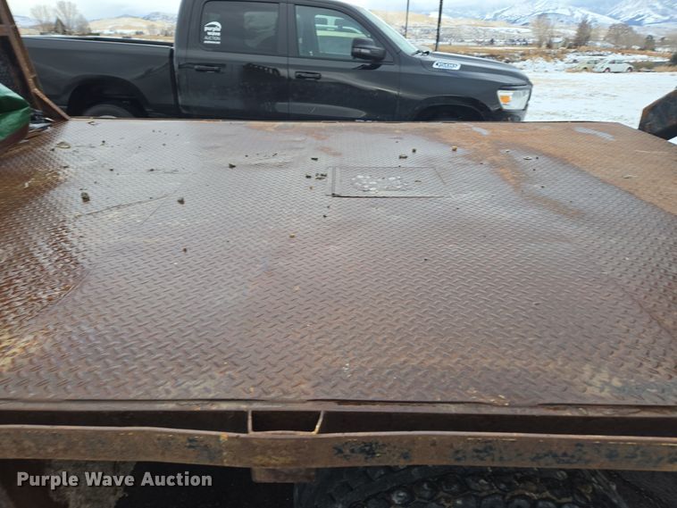 image for item ER5049 2013 Dodge Ram 5500 flatbed truck