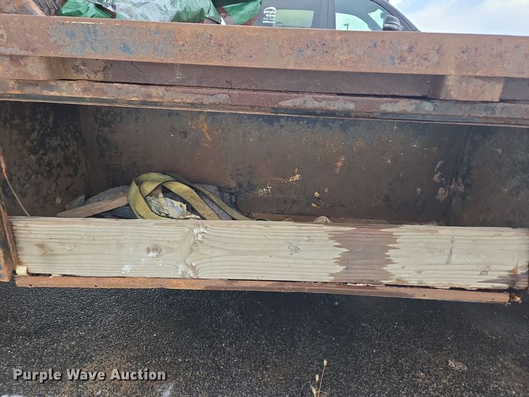 image for item ER5049 2013 Dodge Ram 5500 flatbed truck