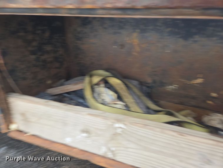 image for item ER5049 2013 Dodge Ram 5500 flatbed truck