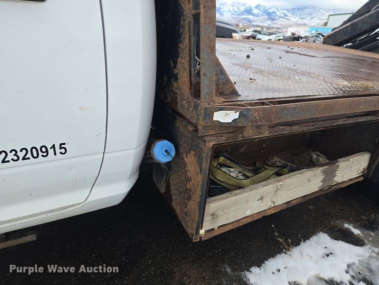 image for item ER5049 2013 Dodge Ram 5500 flatbed truck