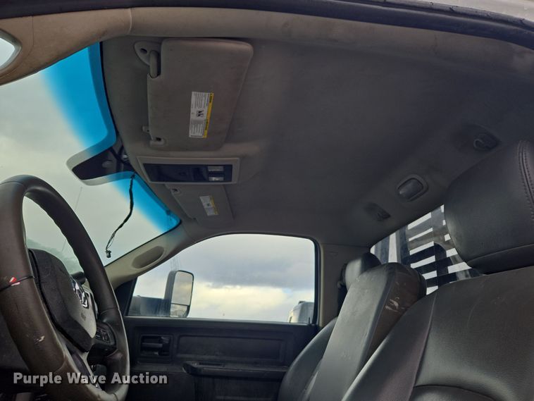 image for item ER5049 2013 Dodge Ram 5500 flatbed truck