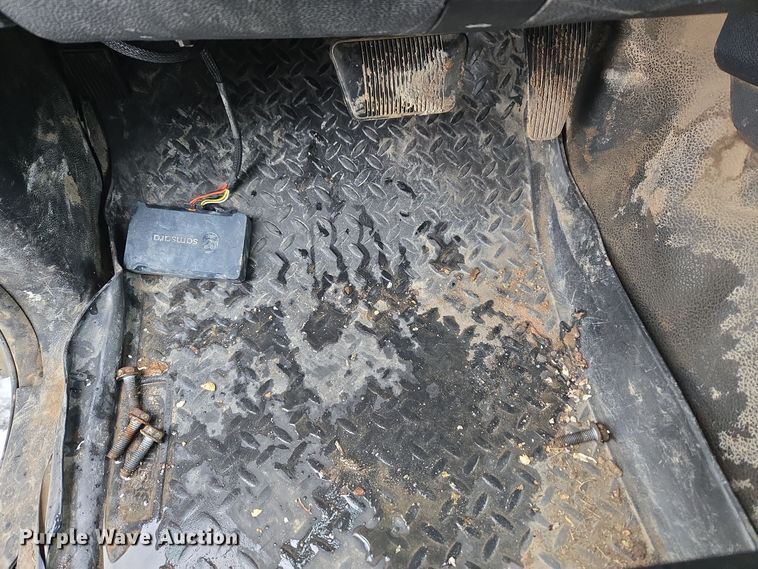 image for item ER5049 2013 Dodge Ram 5500 flatbed truck