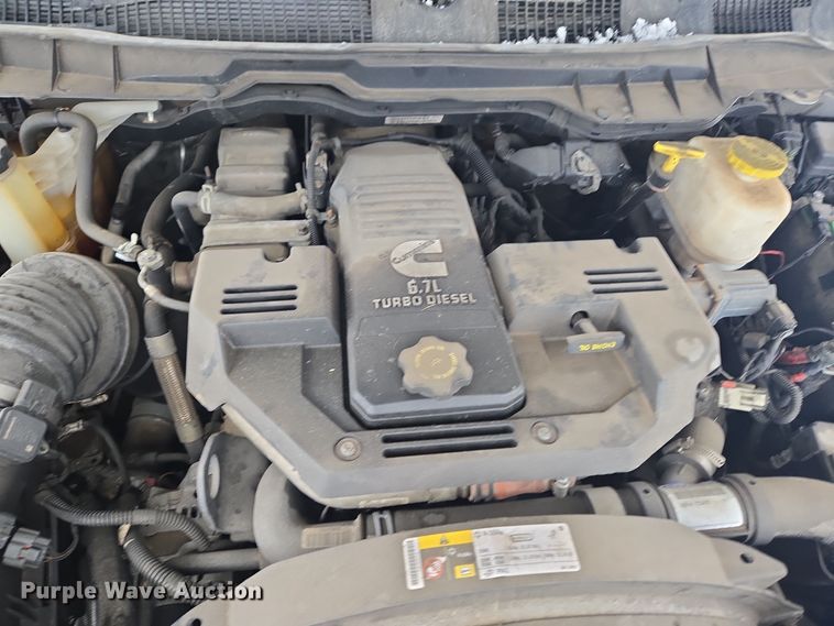 image for item ER5049 2013 Dodge Ram 5500 flatbed truck