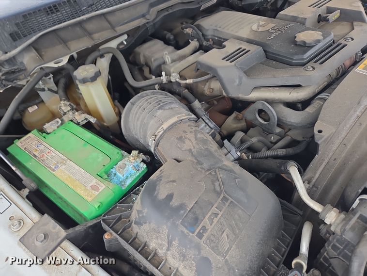 image for item ER5049 2013 Dodge Ram 5500 flatbed truck