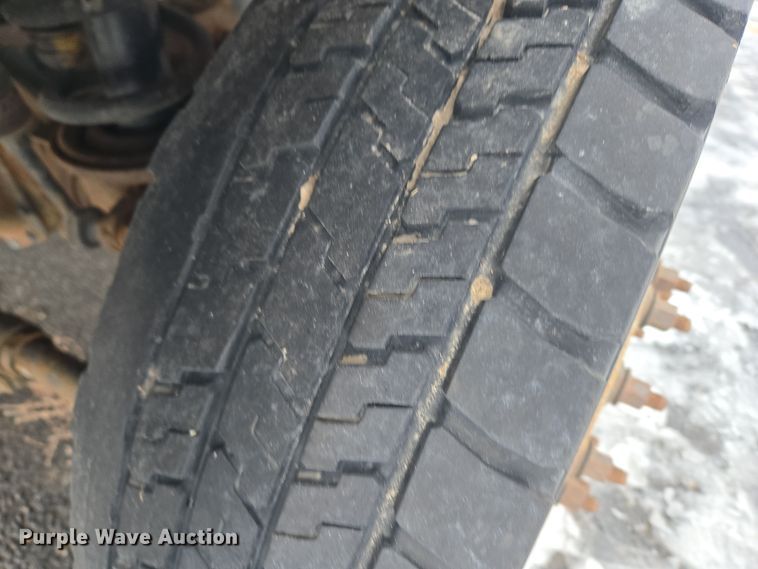 image for item ER5049 2013 Dodge Ram 5500 flatbed truck