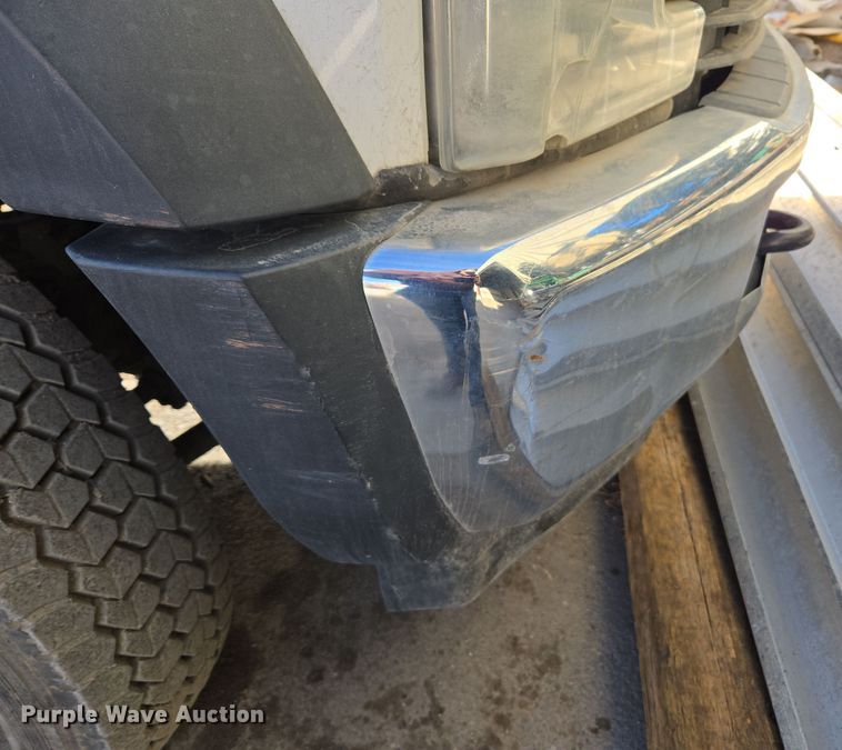 image for item ER5054 2017 Ford F450 Super Duty XL flatbed truck