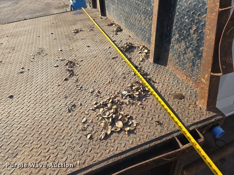 image for item ER5054 2017 Ford F450 Super Duty XL flatbed truck