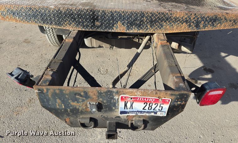 image for item ER5054 2017 Ford F450 Super Duty XL flatbed truck