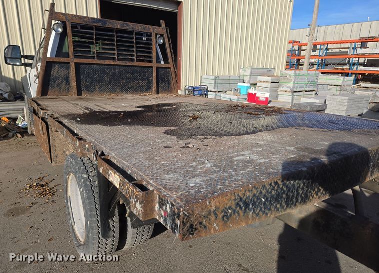 image for item ER5054 2017 Ford F450 Super Duty XL flatbed truck