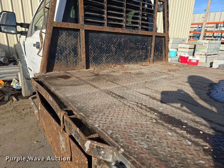 image for item ER5054 2017 Ford F450 Super Duty XL flatbed truck