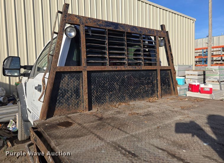 image for item ER5054 2017 Ford F450 Super Duty XL flatbed truck