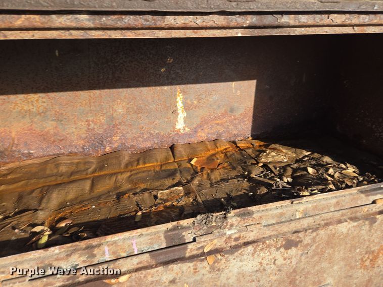 image for item ER5054 2017 Ford F450 Super Duty XL flatbed truck