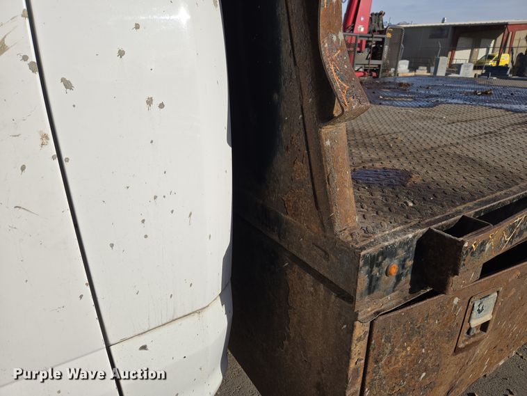 image for item ER5054 2017 Ford F450 Super Duty XL flatbed truck