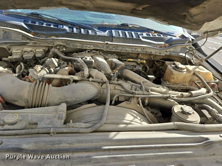 image for item ER5054 2017 Ford F450 Super Duty XL flatbed truck