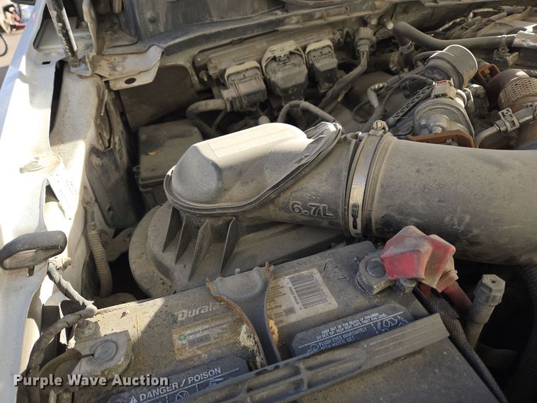 image for item ER5054 2017 Ford F450 Super Duty XL flatbed truck