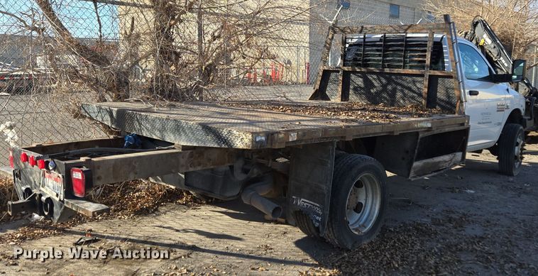 image for item ER5055 2014 Dodge Ram 4500HD flatbed truck