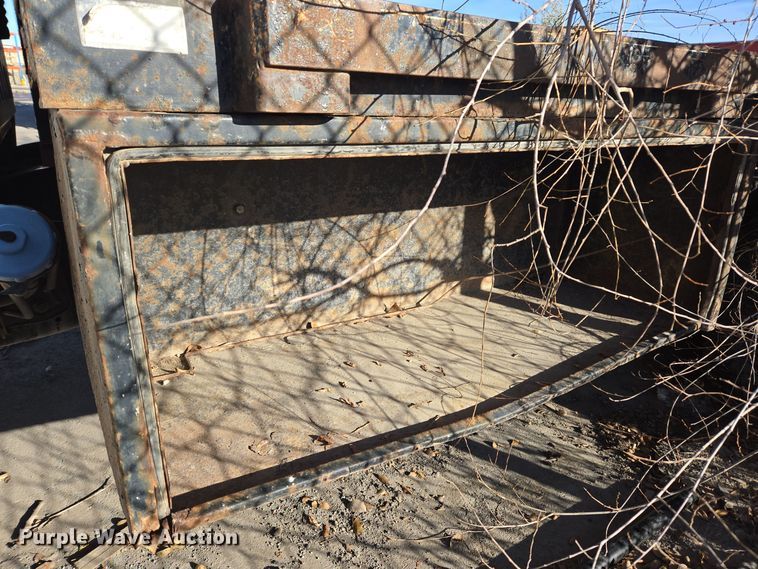 image for item ER5055 2014 Dodge Ram 4500HD flatbed truck